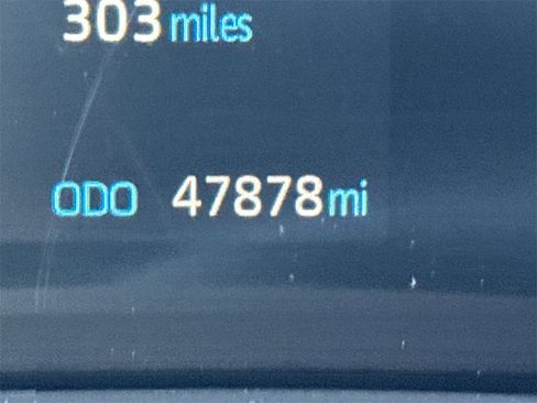 Certified 2023 Toyota Sienna XLE image 26