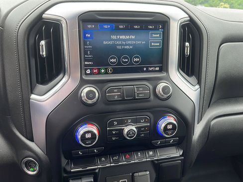 Used 2021 GMC Sierra 1500 SLE AWD/4WD image 11