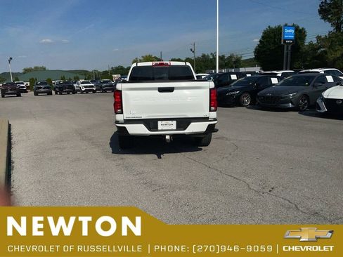 Used 2023 Chevrolet Colorado LT w/ LT Convenience Package III RWD image 10