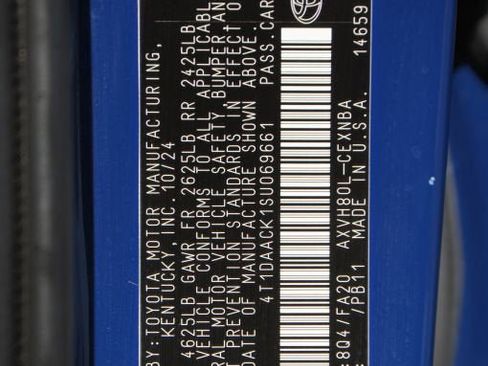 Used 2025 Toyota Camry LE image 26