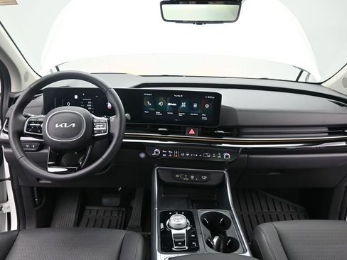 Certified 2025 Kia Carnival SX Prestige FWD image 42