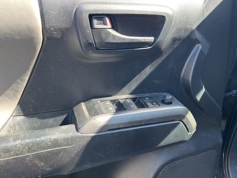 Used 2020 Toyota Tacoma SR5 image 16