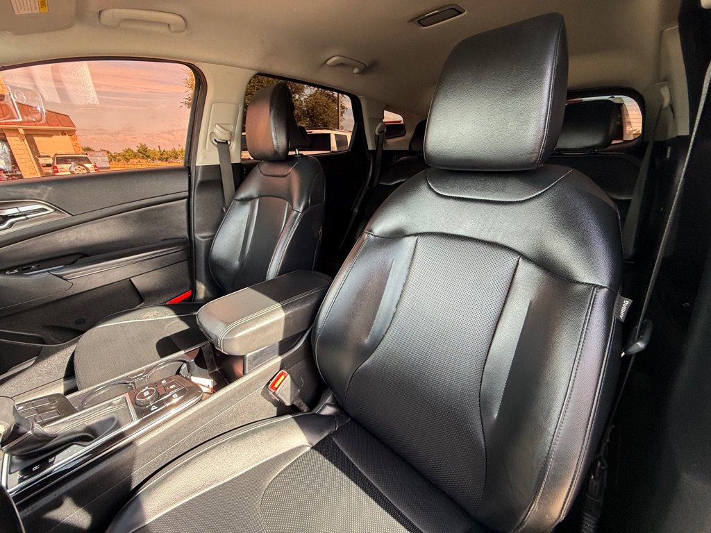 Used 2023 Kia Sportage EX FWD image 17