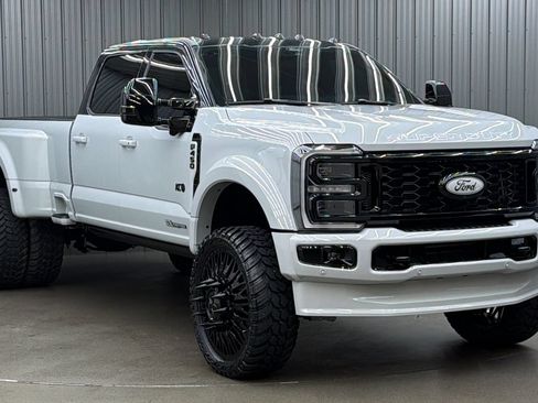 Used 2026 Ford F450 Platinum AWD/4WD image 7