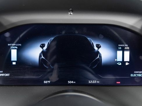 Used 2025 McLaren Artura Spider image 22