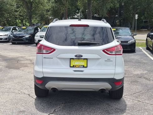 Used 2016 Ford Escape SE w/ Equipment Group 201A FWD image 6