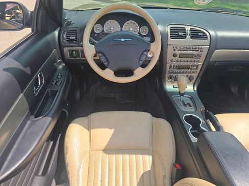 Used 2005 Ford Thunderbird RWD image 18