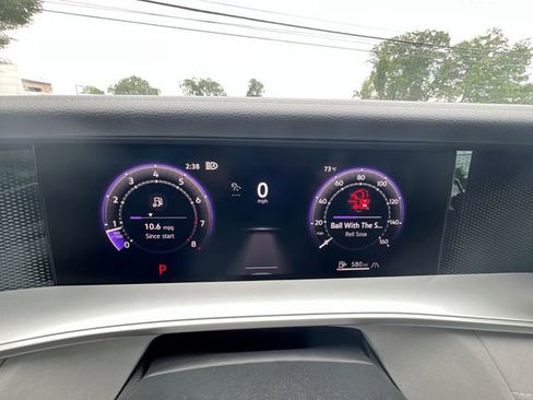 New 2025 Volkswagen Tiguan SE image 15