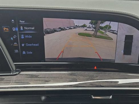 Used 2022 Cadillac Escalade Premium Luxury RWD image 10