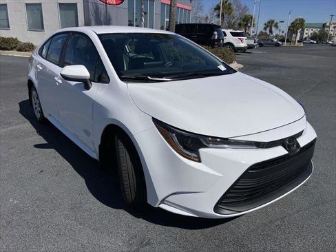 Certified 2026 Toyota Corolla LE image 7