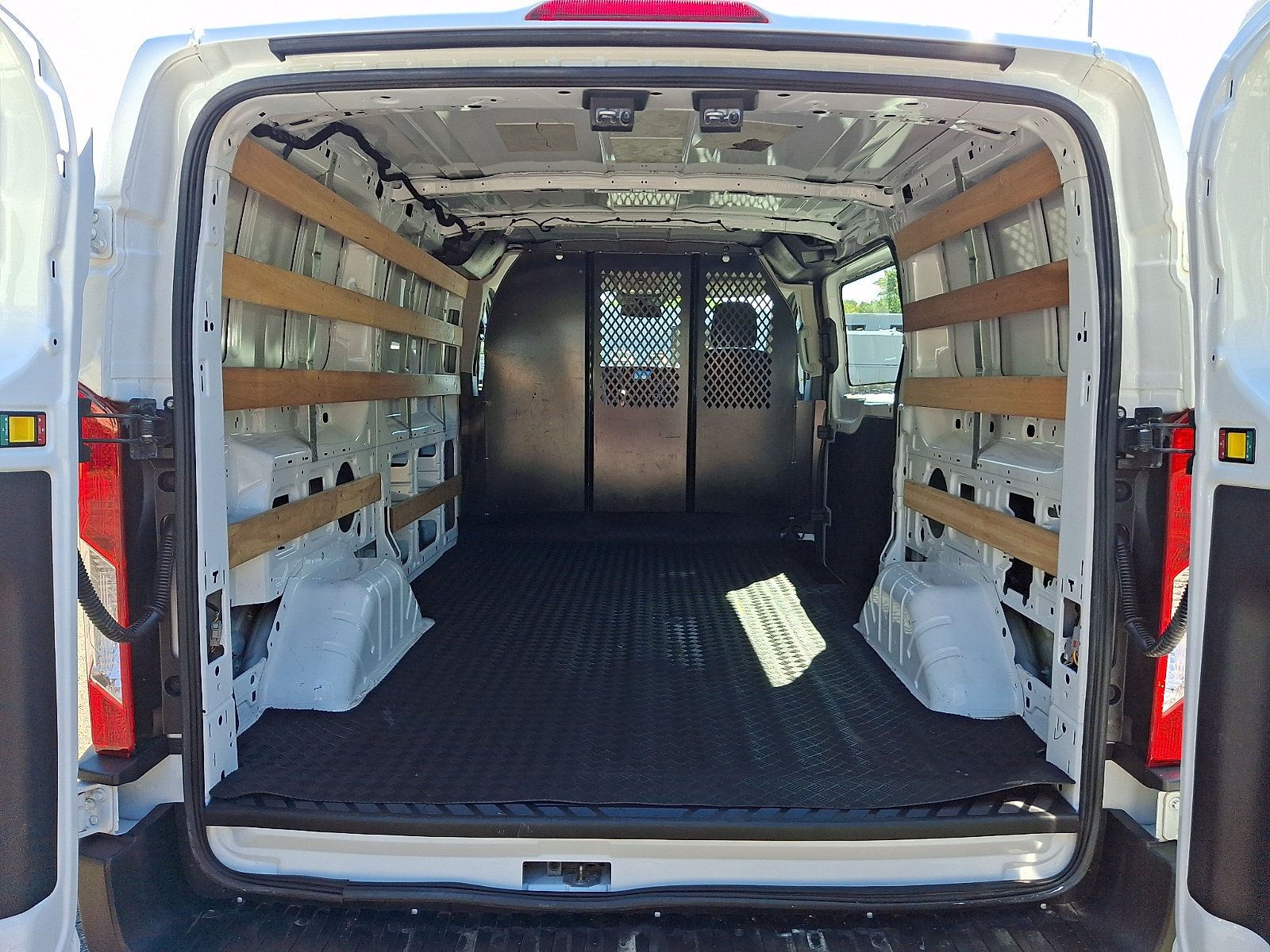 Certified 2024 Ford Transit 250 Low Roof w/ Exterior Upgrade Package RWD image 28