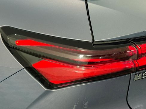 Used 2024 Chevrolet Equinox EV LT image 33