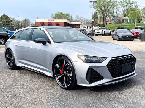 Used 2021 Audi RS 6 w/ Carbon Optic Package image 2