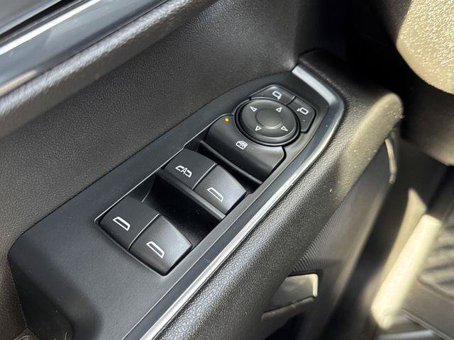Used 2024 Chevrolet Silverado 1500 LT AWD/4WD image 31