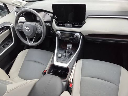 Used 2024 Toyota RAV4 Limited AWD/4WD image 24