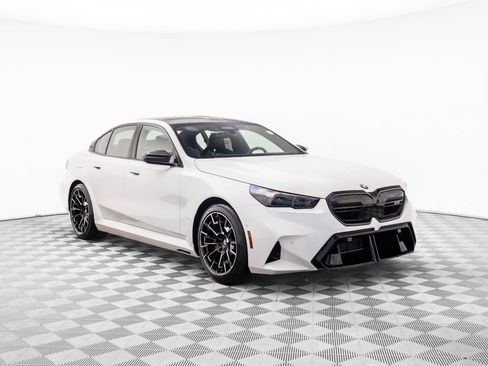 Used 2026 BMW M5 w/ Carbon Package image 9