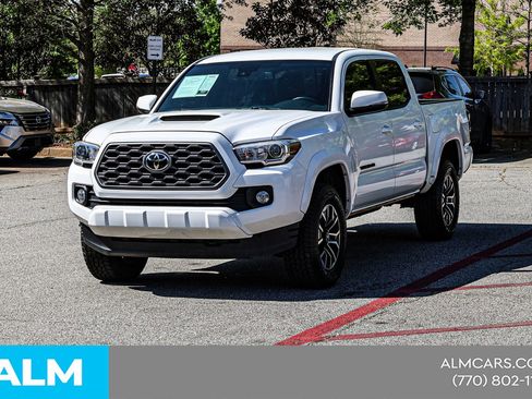 Used 2020 Toyota Tacoma TRD Sport AWD/4WD image 4