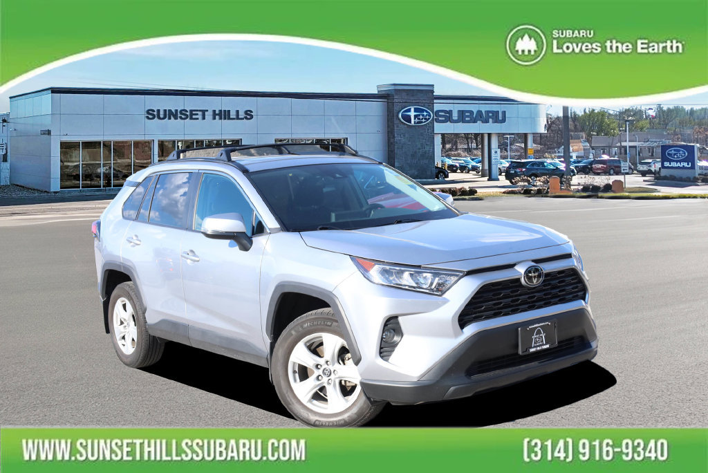 Used 2021 Toyota RAV4 XLE w/ Convenience Package AWD/4WD image 1
