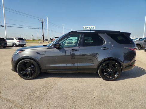 Used 2023 Land Rover Discovery S R-Dynamic AWD/4WD image 4