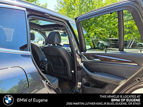Used 2019 BMW X3 xDrive30i w/ Premium Package AWD/4WD image 14
