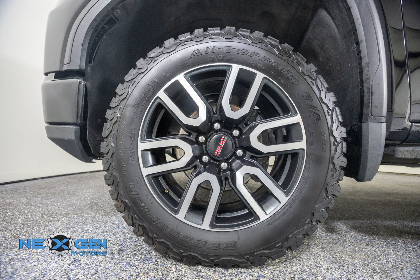 Used 2022 GMC Sierra 1500 AT4 w/ AT4 Premium Package AWD/4WD image 47