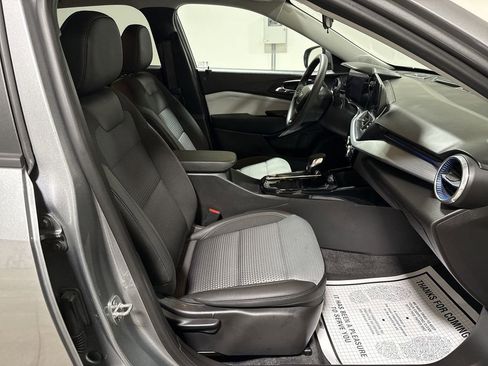 Used 2024 Chevrolet Trax LT image 21