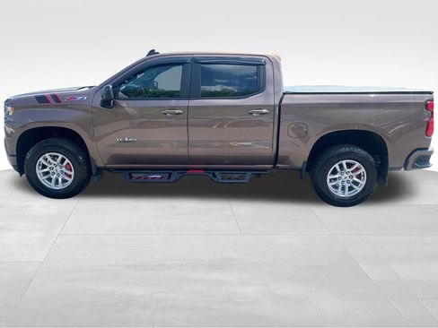 Used 2019 Chevrolet Silverado 1500 RST image 2