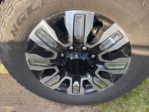 Used 2025 GMC Sierra 2500 Denali w/ Denali Reserve Package image 7