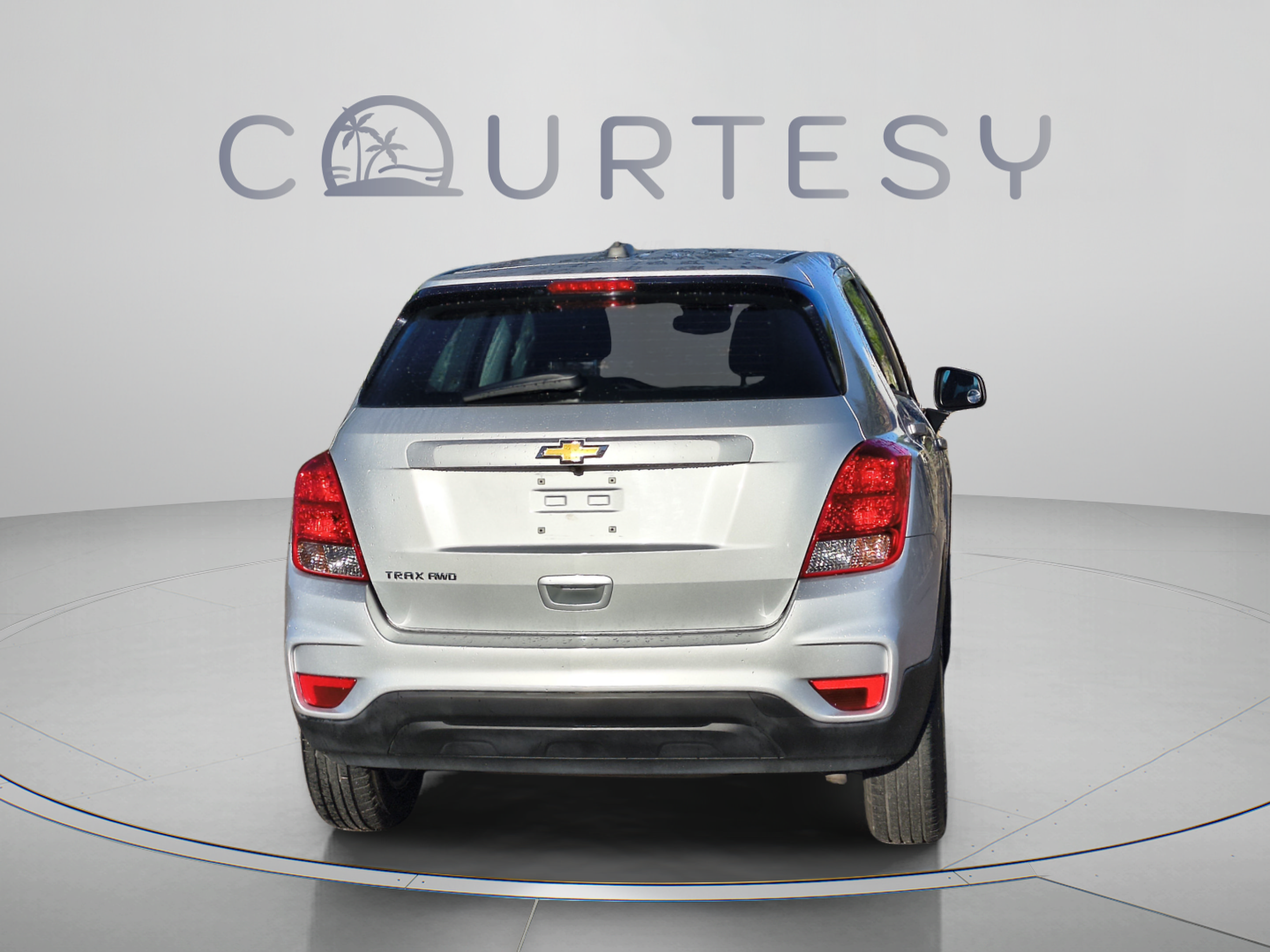 Used 2019 Chevrolet Trax LS AWD/4WD image 4