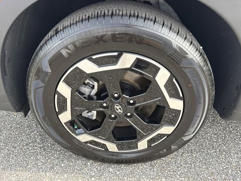 Certified 2026 Hyundai Santa Fe SE image 10