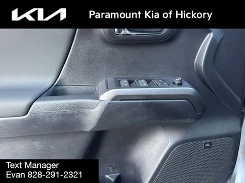 Used 2021 Toyota Tacoma TRD Off-Road image 18