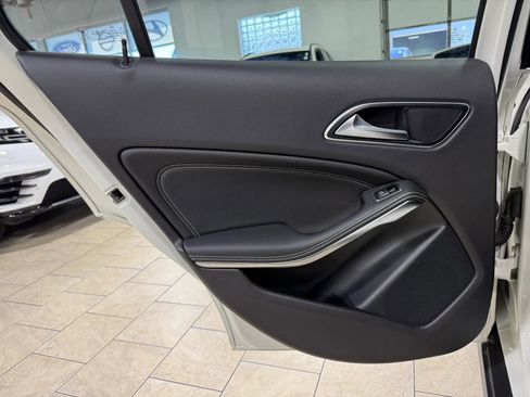 Used 2018 Mercedes-Benz GLA 250 GLA 250 4MATIC Sport Utility 4 image 31