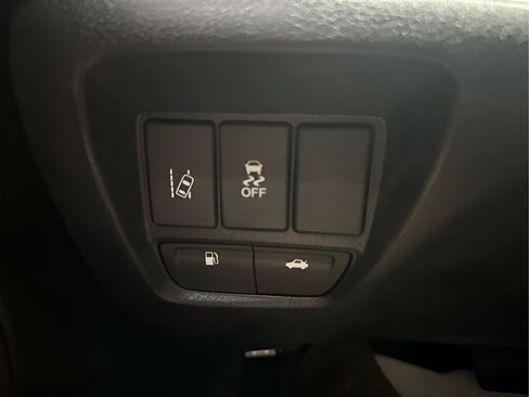 Used 2015 Acura TLX w/ Technology Package FWD image 19
