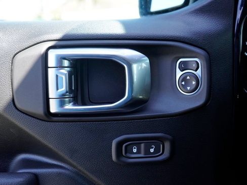 New 2026 Jeep Gladiator Sport AWD/4WD image 11