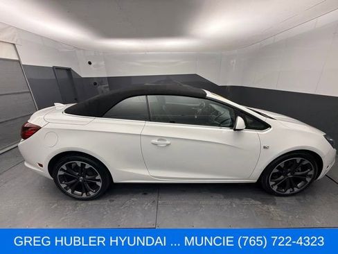 Used 2019 Buick Cascada Premium FWD image 17