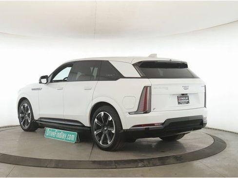 Used 2025 Cadillac Escalade IQ Sport 2 image 8