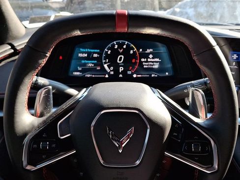 Used 2023 Chevrolet Corvette Stingray Coupe w/ Z51 Performance Package image 17