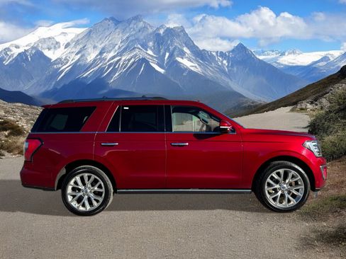 Used 2019 Ford Expedition Limited w/ Equipment Group 302A image 6