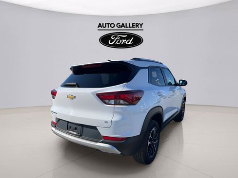 Used 2025 Chevrolet TrailBlazer LT AWD/4WD image 5