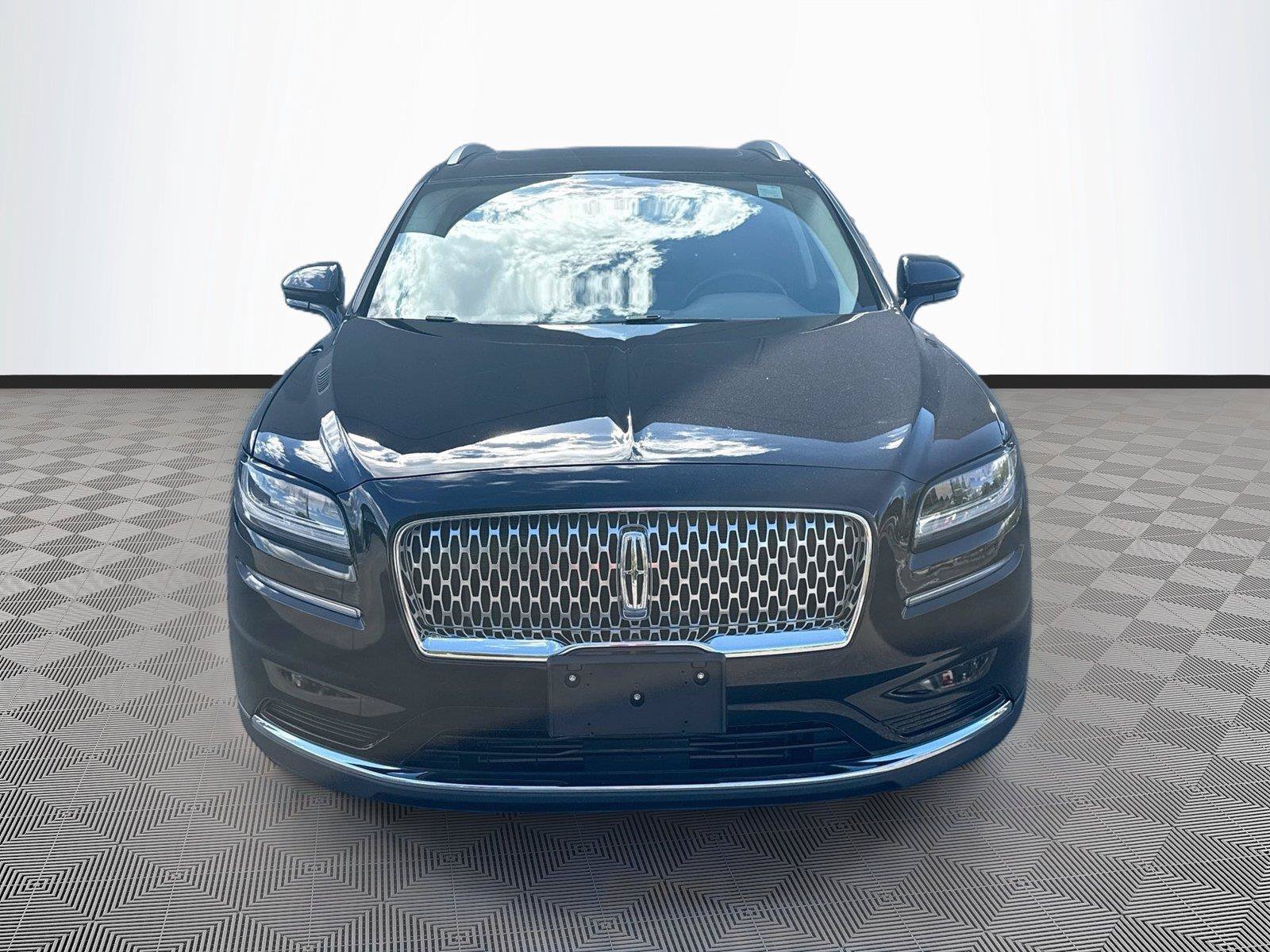 Used 2021 Lincoln Nautilus Reserve w/ Cargo Utility Package AWD/4WD image 2