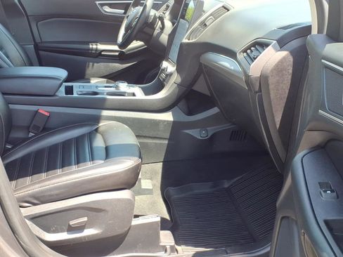 Certified 2022 Ford Edge SEL w/ Convenience Package AWD/4WD image 18
