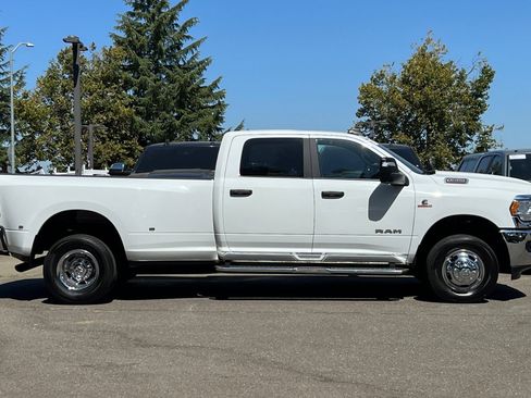 Used 2024 RAM 3500 Big Horn image 3