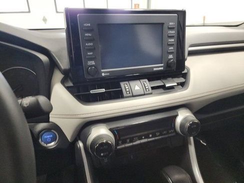 Certified 2022 Toyota RAV4 XLE Premium image 32