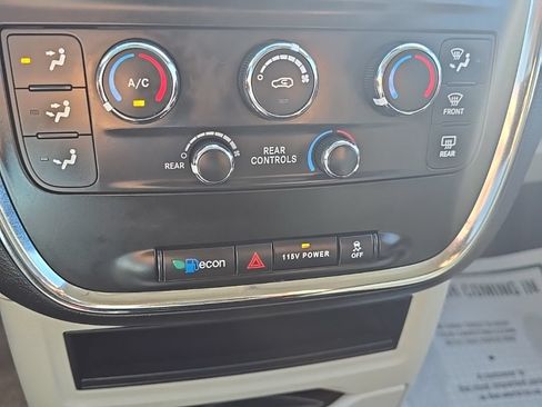 Used 2017 Dodge Grand Caravan SE w/ Power Window Group FWD image 19