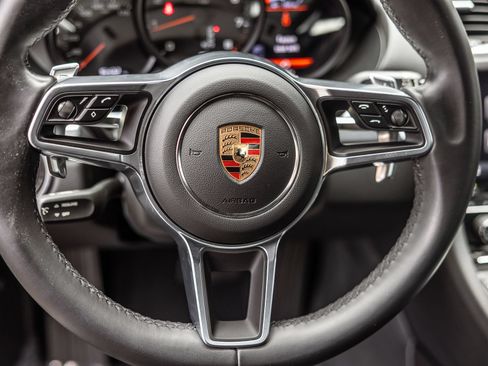 Certified 2024 Porsche 718 Boxster RWD image 12