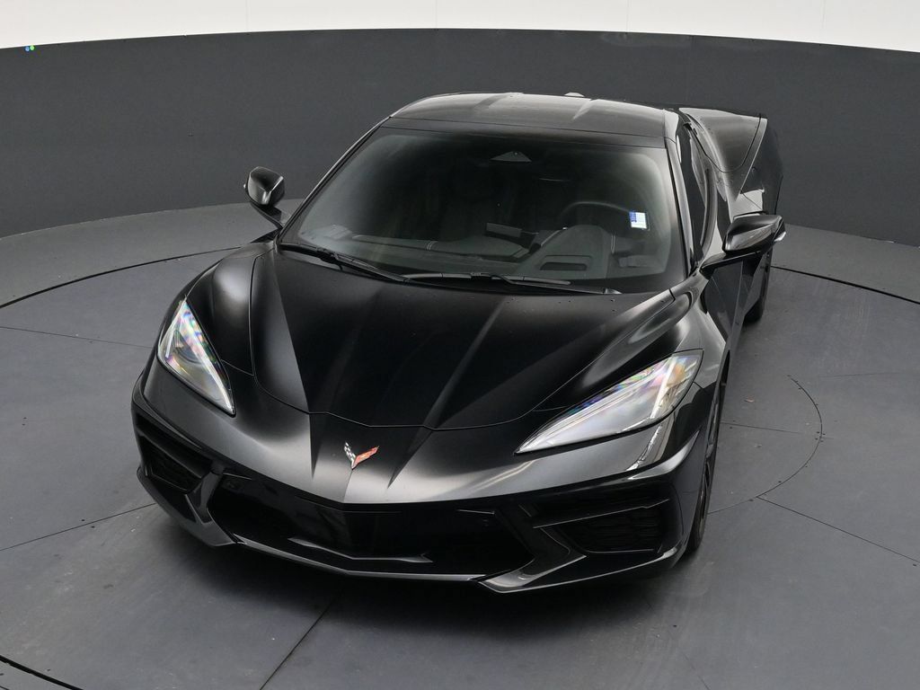 Used 2025 Chevrolet Corvette Stingray Preferred Cpe w/ Stealth Interior Trim Package RWD image 18