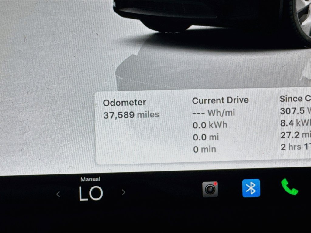 Used 2024 Tesla Model Y Long Range AWD/4WD image 12