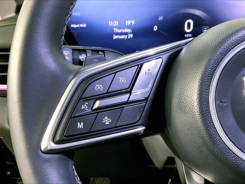 Used 2025 Buick Envision Preferred image 18