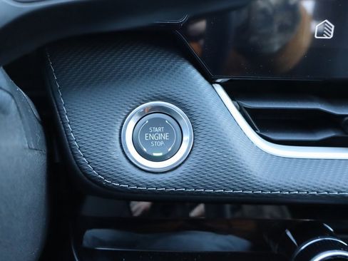 New 2026 Chevrolet Equinox LT image 10