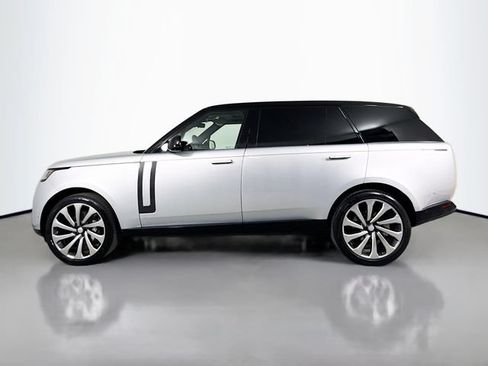 Certified 2025 Land Rover Range Rover Long Wheelbase SE AWD/4WD image 8